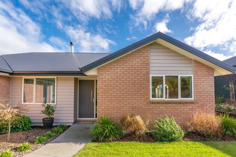 Photo of property in 32 Katania Heights, Brightwater, 7022