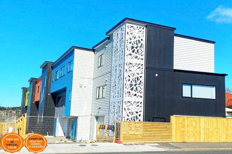 Photo of property in 3/3238 Great North Road, New Lynn, Auckland, 0600