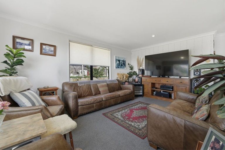 Photo of property in 49 Orion Drive, Welcome Bay, Tauranga, 3112