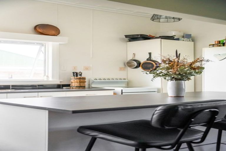 Photo of property in 406 Whatatutu Road, Te Karaka, 4094