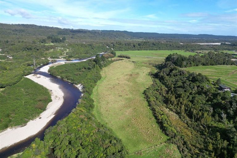 Photo of property in 18 Maori Creek Road, Marsden, Greymouth, 7872