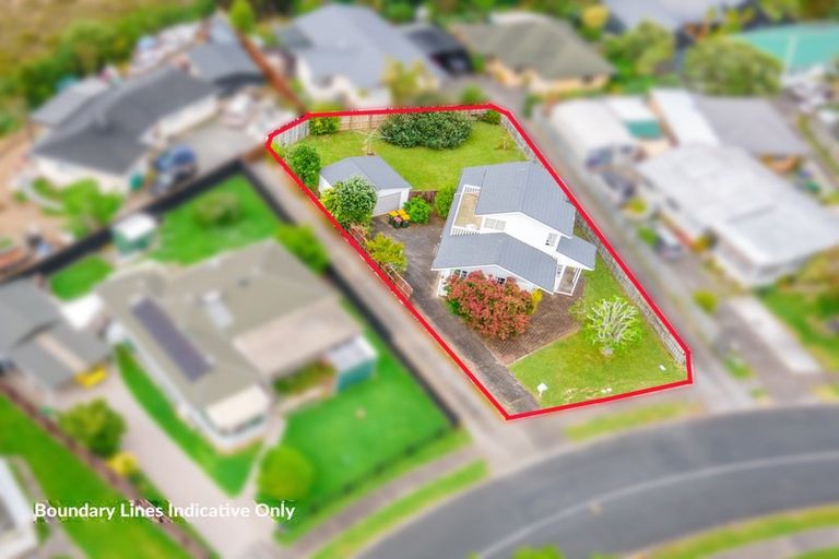 Photo of property in 109 Edgewater Drive, Pakuranga, Auckland, 2010