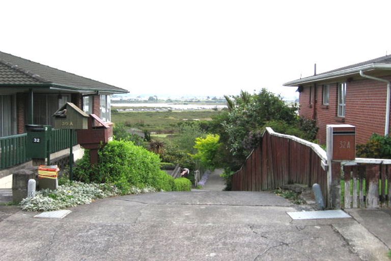 Photo of property in 32 Maryland Street, Point Chevalier, Auckland, 1022