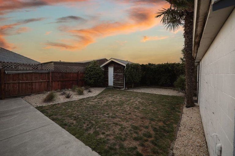 Photo of property in 80 Pacific Road, North New Brighton, Christchurch, 8083