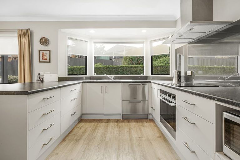 Photo of property in 5 Dallinger Street, St Andrews, Hamilton, 3200