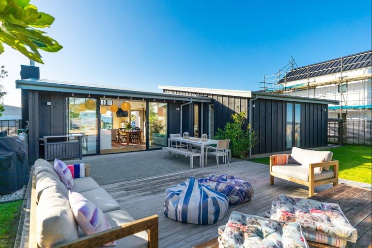 Photo of property in 8 Kewai Street, Omaha, 0986