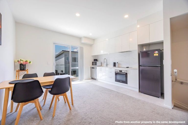 Photo of property in 57a Edmonton Road, Henderson, Auckland, 0612