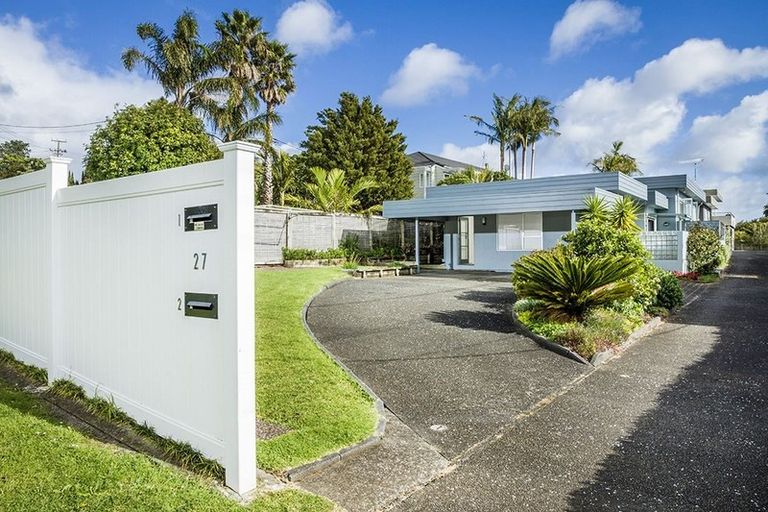Photo of property in 1/27 Park Rise, Campbells Bay, Auckland, 0630