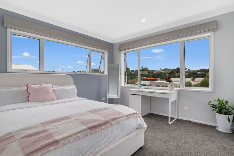 Photo of property in 14 Taitonga Lane, Stanmore Bay, Whangaparaoa, 0932