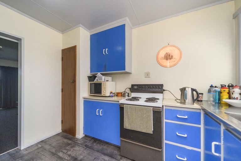 Photo of property in 2/272 Grey Street, Palmerston North, 4414
