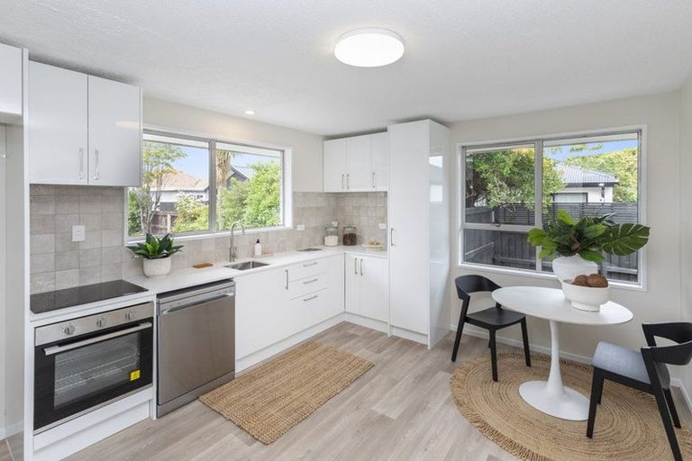 Photo of property in 1/21a Quinns Road, Shirley, Christchurch, 8013