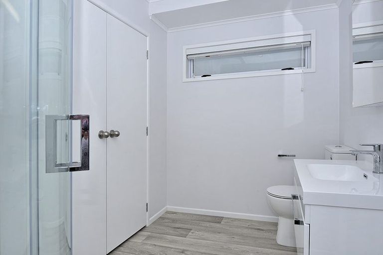 Photo of property in 42 Battersby Avenue, Mount Roskill, Auckland, 1041