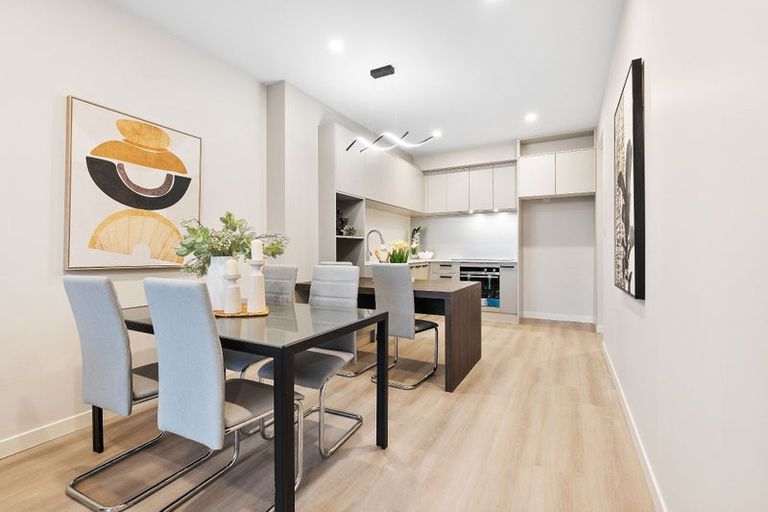 Photo of property in 2/16 Clara Road, Silverdale, 0932