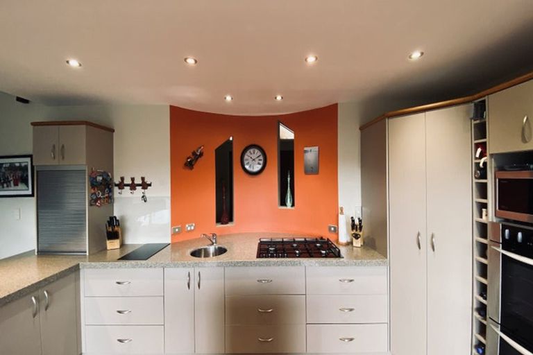 Photo of property in 34 Hayley Lane, East Tamaki Heights, Auckland, 2016