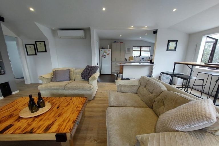 Photo of property in 2/24 Lancaster Road, Beach Haven, Auckland, 0626