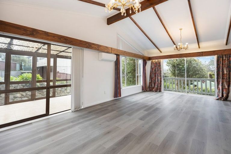 Photo of property in 14 Glen Alton Avenue, Paparangi, Wellington, 6037