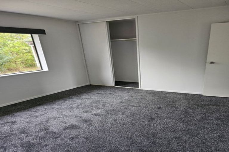 Photo of property in 99 West Harbour Drive, West Harbour, Auckland, 0618