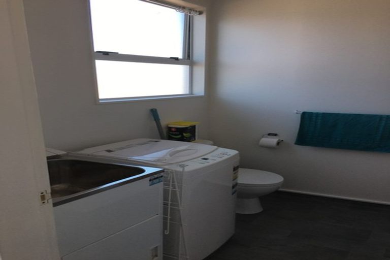 Photo of property in 2/71 Kemp Street, Kilbirnie, Wellington, 6022