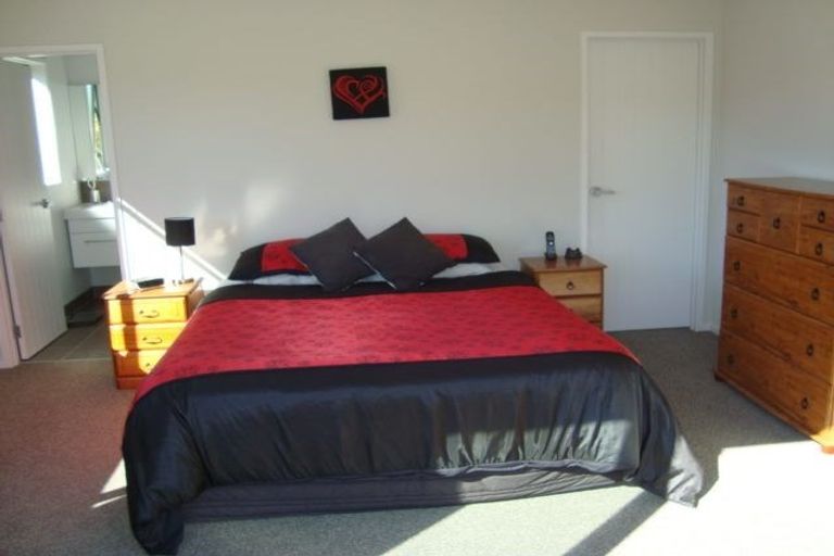 Photo of property in 82 Isabella Drive, Pukekohe, 2120