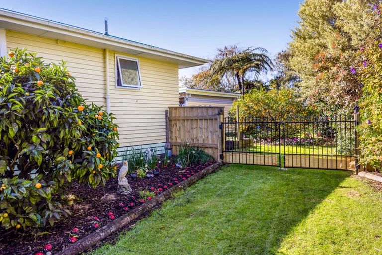 Photo of property in 35 Smith Street, Waverley, 4510