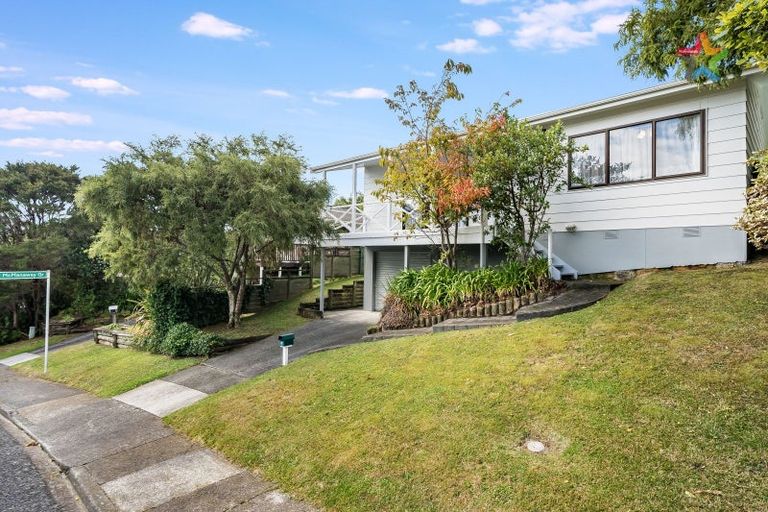 Photo of property in 11 Robson Street, Stokes Valley, Lower Hutt, 5019