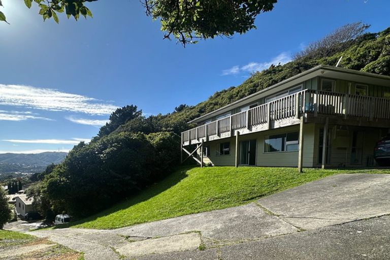 Photo of property in 9 Monmouth Way, Wilton, Wellington, 6012