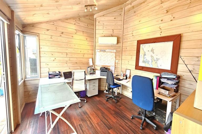 Photo of property in 132 Harbour Drive, Matarangi, Whitianga, 3592