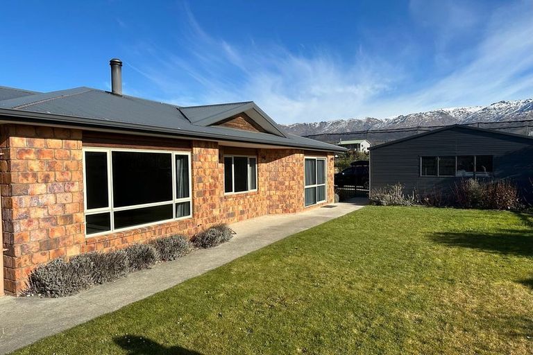 Photo of property in 10 Missy Crescent, Mount Pisa, Cromwell, 9383