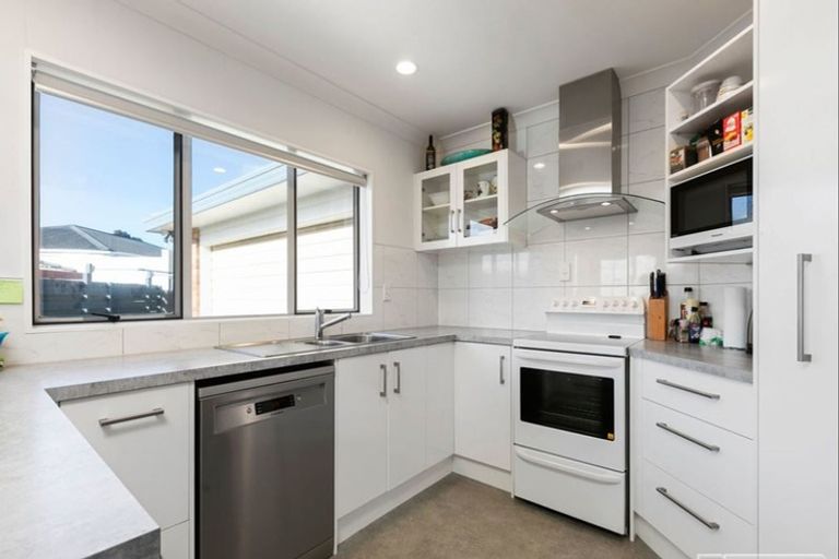 Photo of property in 2/304 Otumoetai Road, Otumoetai, Tauranga, 3110