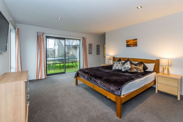 Photo of property in 23 Jacqueline Drive, West Melton, 7618