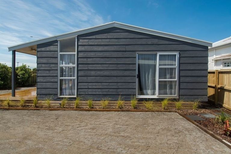 Photo of property in 4 Gloucester Road, Mount Maunganui, 3116