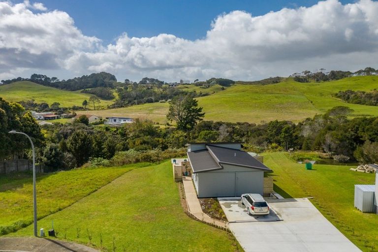 Photo of property in 3 Lori Lane, Coopers Beach, 0420