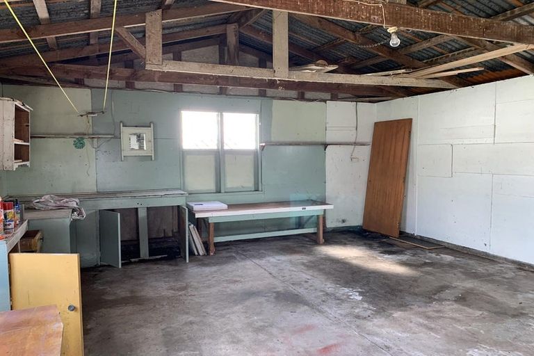 Photo of property in 10 Lloyd Avenue, Papatoetoe, Auckland, 2025