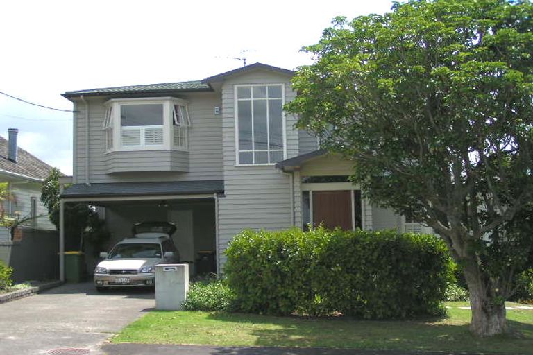Photo of property in 14 Cameron Street, Takapuna, Auckland, 0622