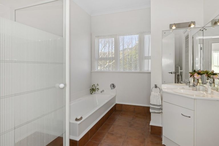 Photo of property in 36 Boulcott Street, Boulcott, Lower Hutt, 5010