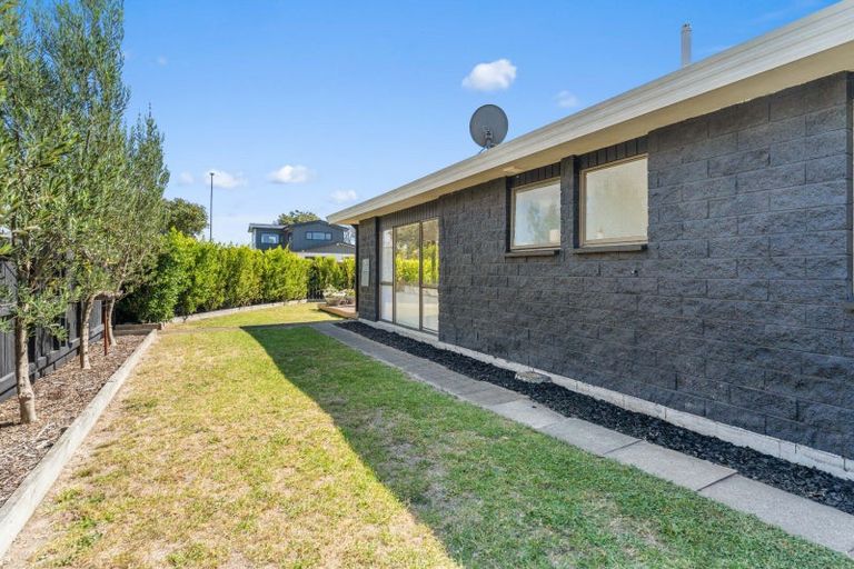 Photo of property in 1 Gobray Crescent, Mount Maunganui, 3116