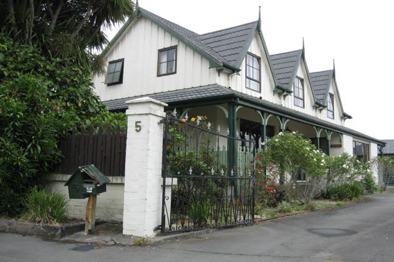 Photo of property in 5 Siska Place, Upper Riccarton, Christchurch, 8041