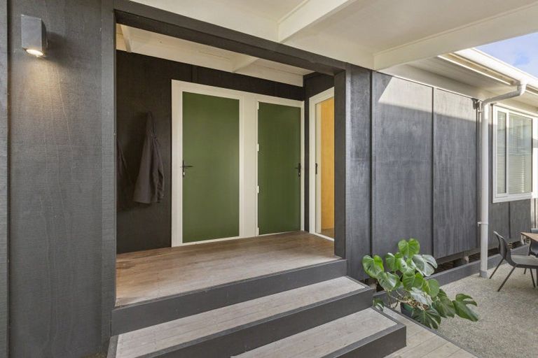 Photo of property in 131 Riria Kereopa Memorial Drive, Raglan, 3297