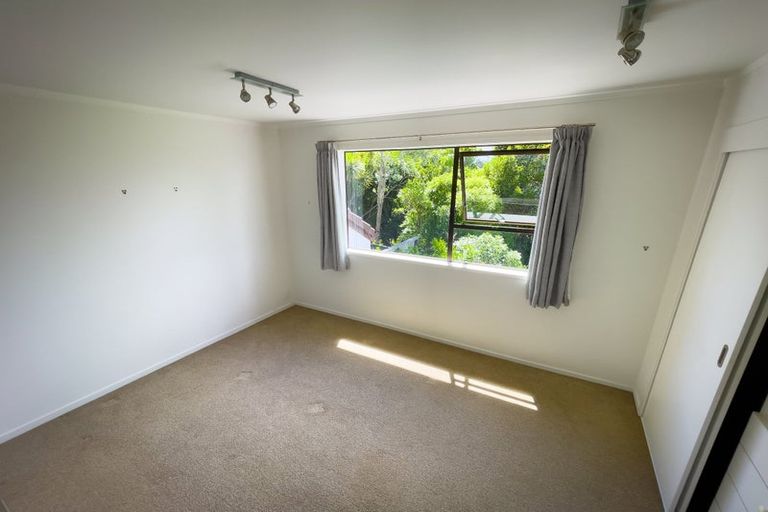 Photo of property in 4/59 Rangatira Road, Beach Haven, Auckland, 0626
