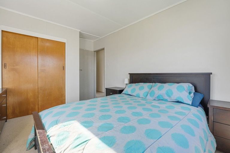 Photo of property in 6 Wairau Place, Kelvin Grove, Palmerston North, 4414