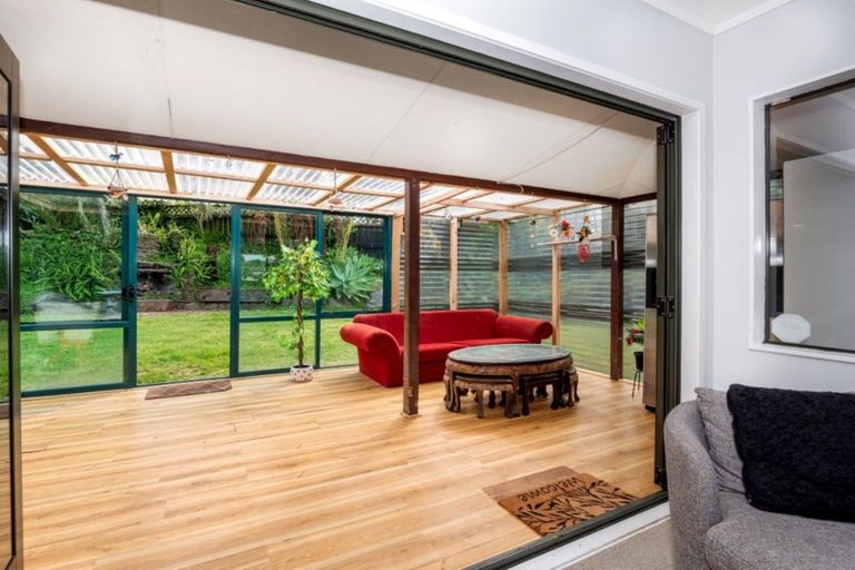 Photo of property in 37 Poike Road, Hairini, Tauranga, 3112