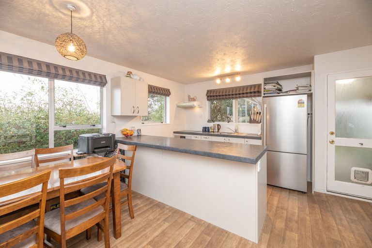 Photo of property in 10b Burnridge Place, Belfast, Christchurch, 8051