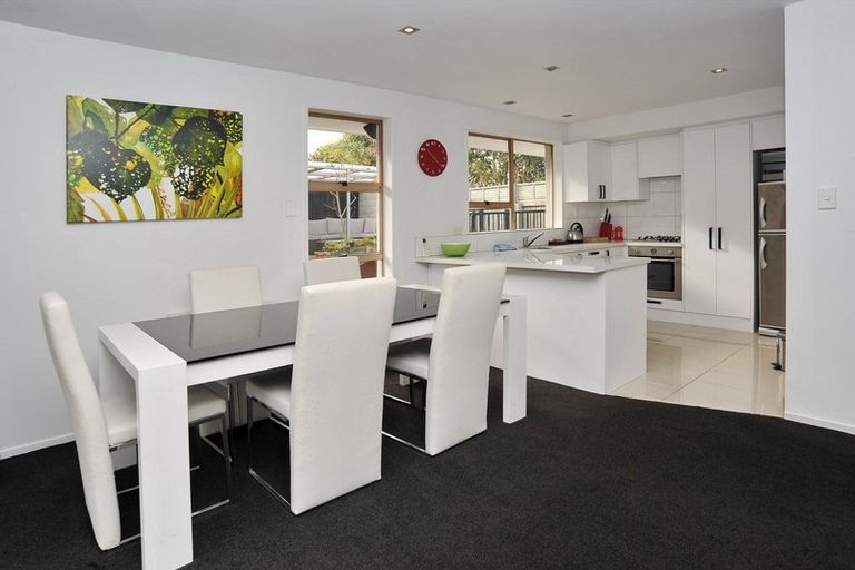 Photo of property in 2/97 Leinster Road, Merivale, Christchurch, 8014