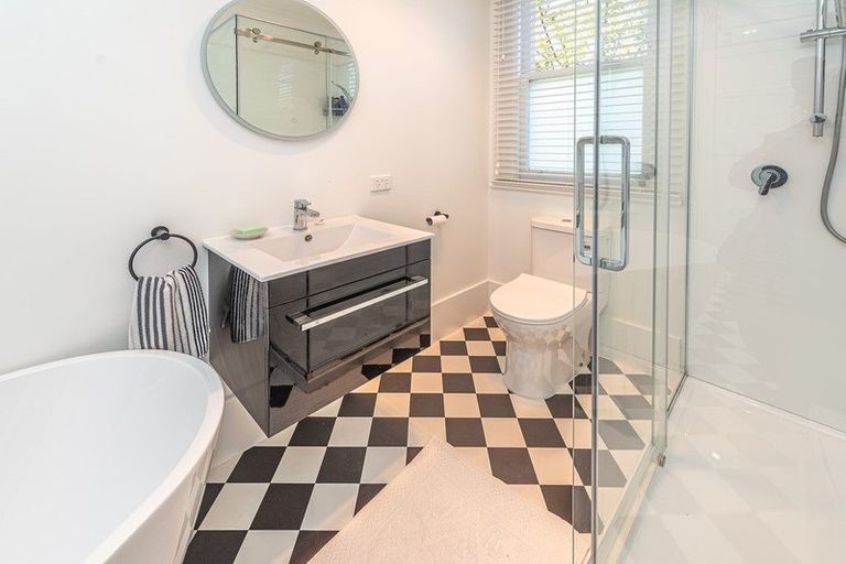 Photo of property in 105 Liverpool Street, College Estate, Whanganui, 4500