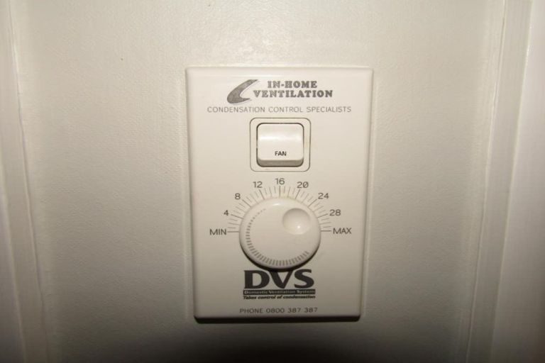 Photo of property in 4/6 Ruahine Street, Trentham, Upper Hutt, 5018