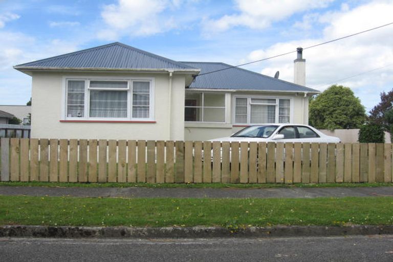 Photo of property in 10 Huia Street, Pahiatua, 4910