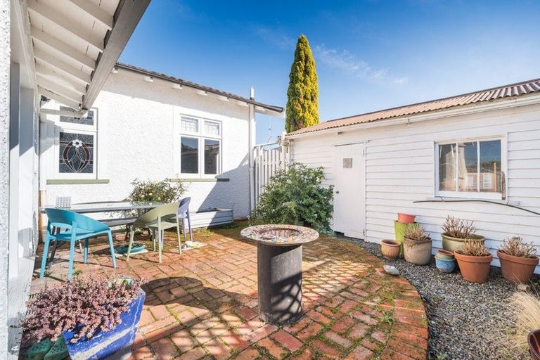 Photo of property in 7 Albert Street, Palmerston North, 4414