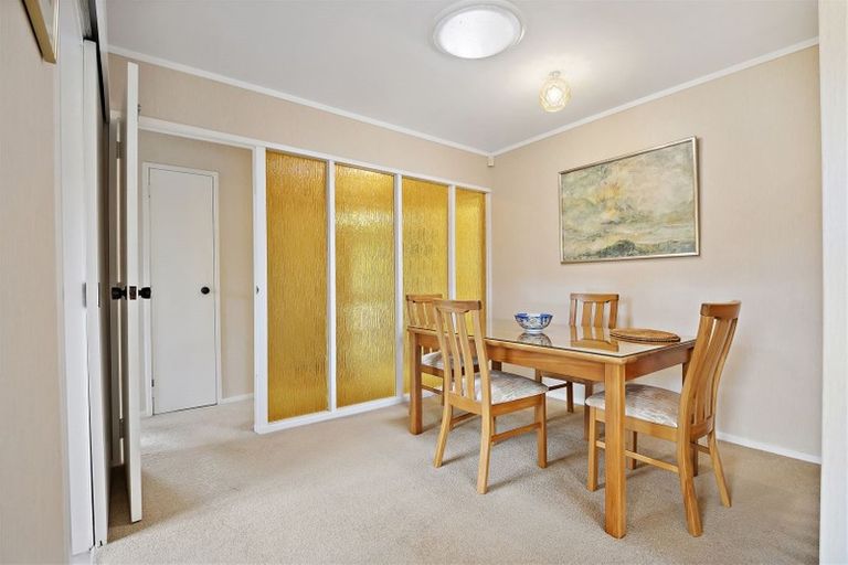 Photo of property in 8a Levaut Place, Half Moon Bay, Auckland, 2012