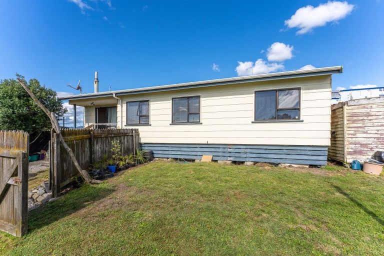 Photo of property in 17 Kitchener Street, Te Horo Beach, Otaki, 5581