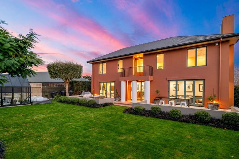 Photo of property in 16 Ridgewood Place, Shirley, Christchurch, 8061